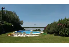 Excelente Casa de categoría con piscina con vista panorámica y muelle al Río Paraná — imagen 20