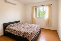 Casa con pileta, galería y parque sobre terreno de 739 m² en Pueblo Esther — imagen 9