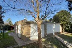 Casa con pileta, galería y parque sobre terreno de 739 m² en Pueblo Esther — imagen 4