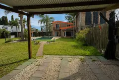 Casa de dos plantas con parque, piscina y cochera para dos vehículos: en Parque Vernazza, Pueblo Esther — imagen 19
