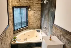 Casa de dos plantas con parque, piscina y cochera para dos vehículos: en Parque Vernazza, Pueblo Esther — imagen 11