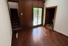 Casa de pasillo con amplio patio y parrillero – Zona Sur de Rosario — imagen 16