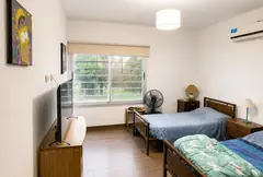 Casa de tres dormitorios con pileta y quincho a metros del río — imagen 13