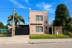 Casa de tres dormitorios con pileta y quincho a metros del río — imagen 22