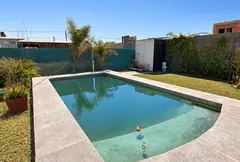 Terreno de 263,45 m² con pileta y baño, en Eco Pueblo, Alvear. Escriturado — imagen 1