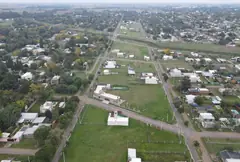 Terrenos en Pueblo Esther a metros del río, con escritura inmediata y todos los Servicios — imagen 11