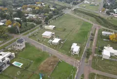 Terrenos en Pueblo Esther a metros del río, con escritura inmediata y todos los Servicios — imagen 13